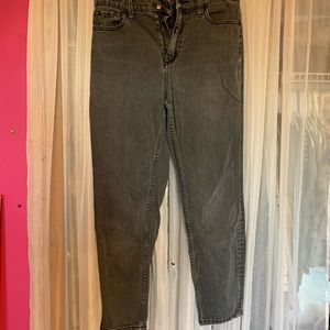 Mom High Rise BDG Jeans